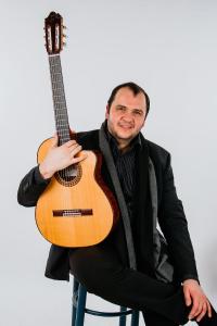 Nachhilfelehrer/in für Nachhilfe in Musik, Gitarre, E-Gitarre, E -Bass, Latin-Perkuss... in Wien Nachhilfe Profilbild